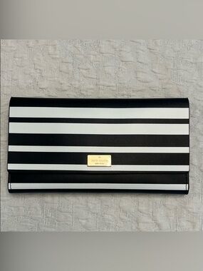KATE SPADE STRIPED LEATHER WALLET BLACK & WHITE